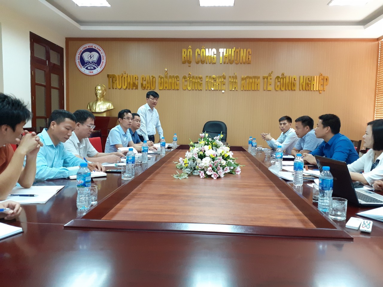 Hội thảo sửa đổi chương trình đào tạo ngành Điện cùng các doanh nghiệp