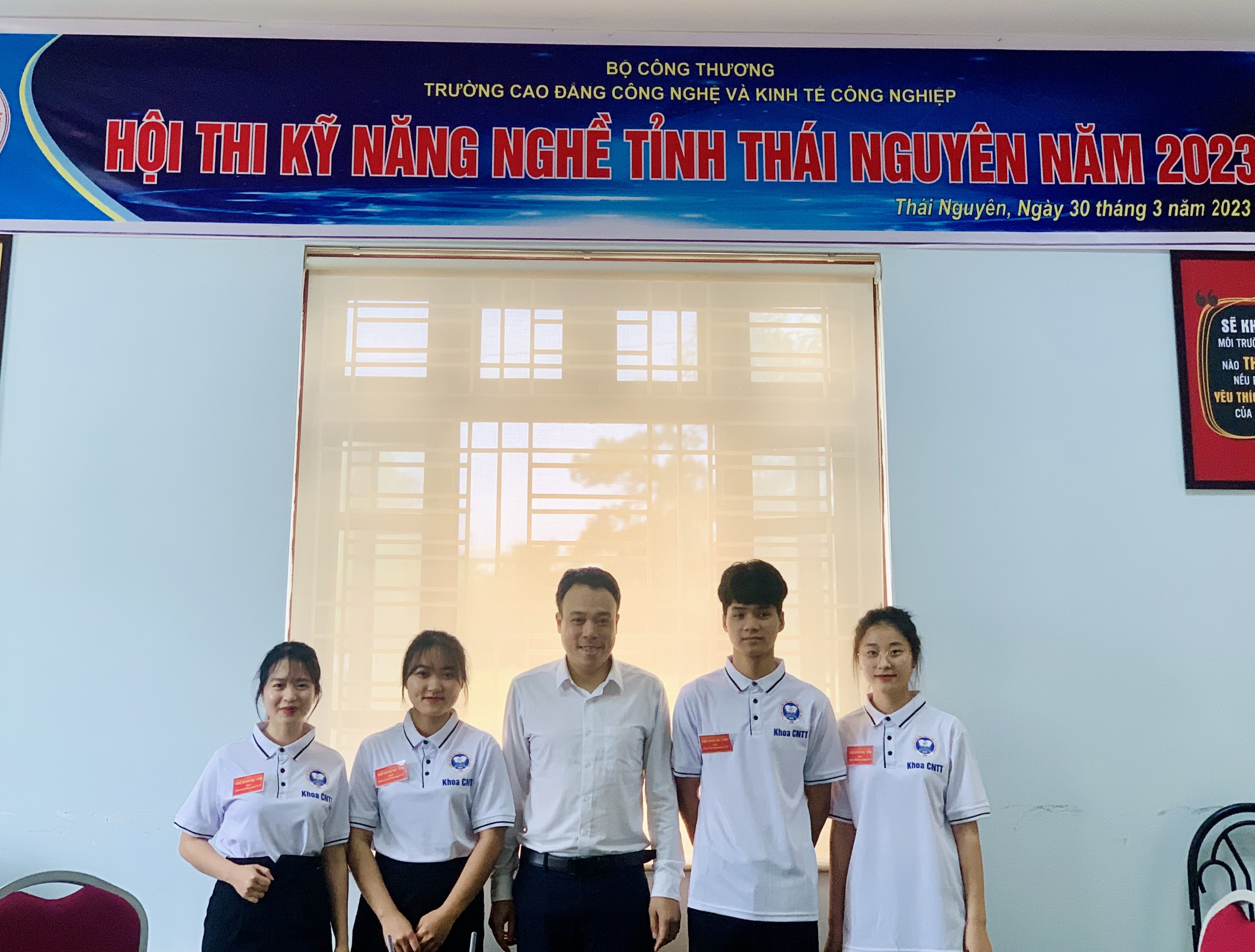 Giay CN chuong trinh.jpg