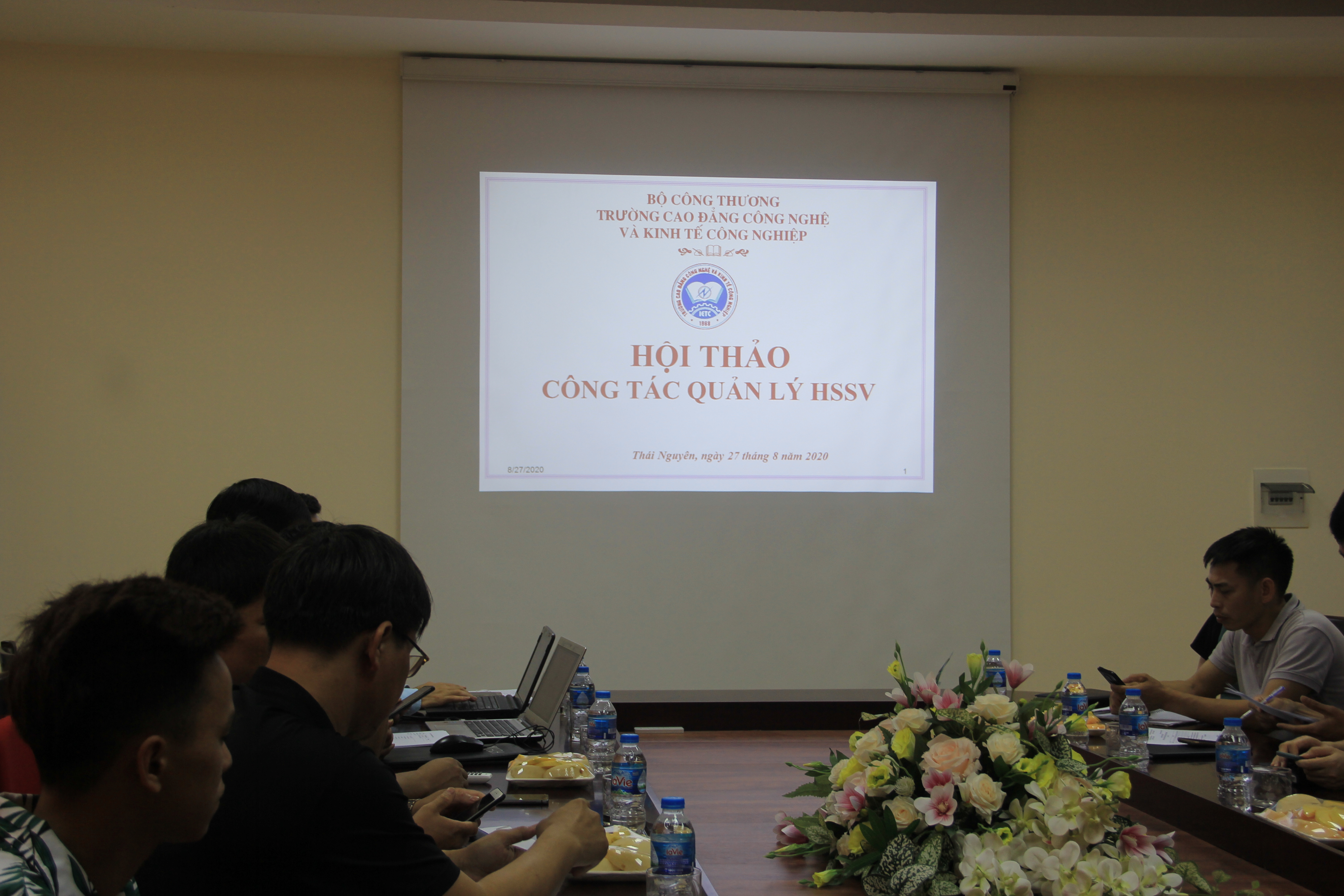 Trường IETC tổ chức Hội thảo Công tác quản lý học sinh sinh viên