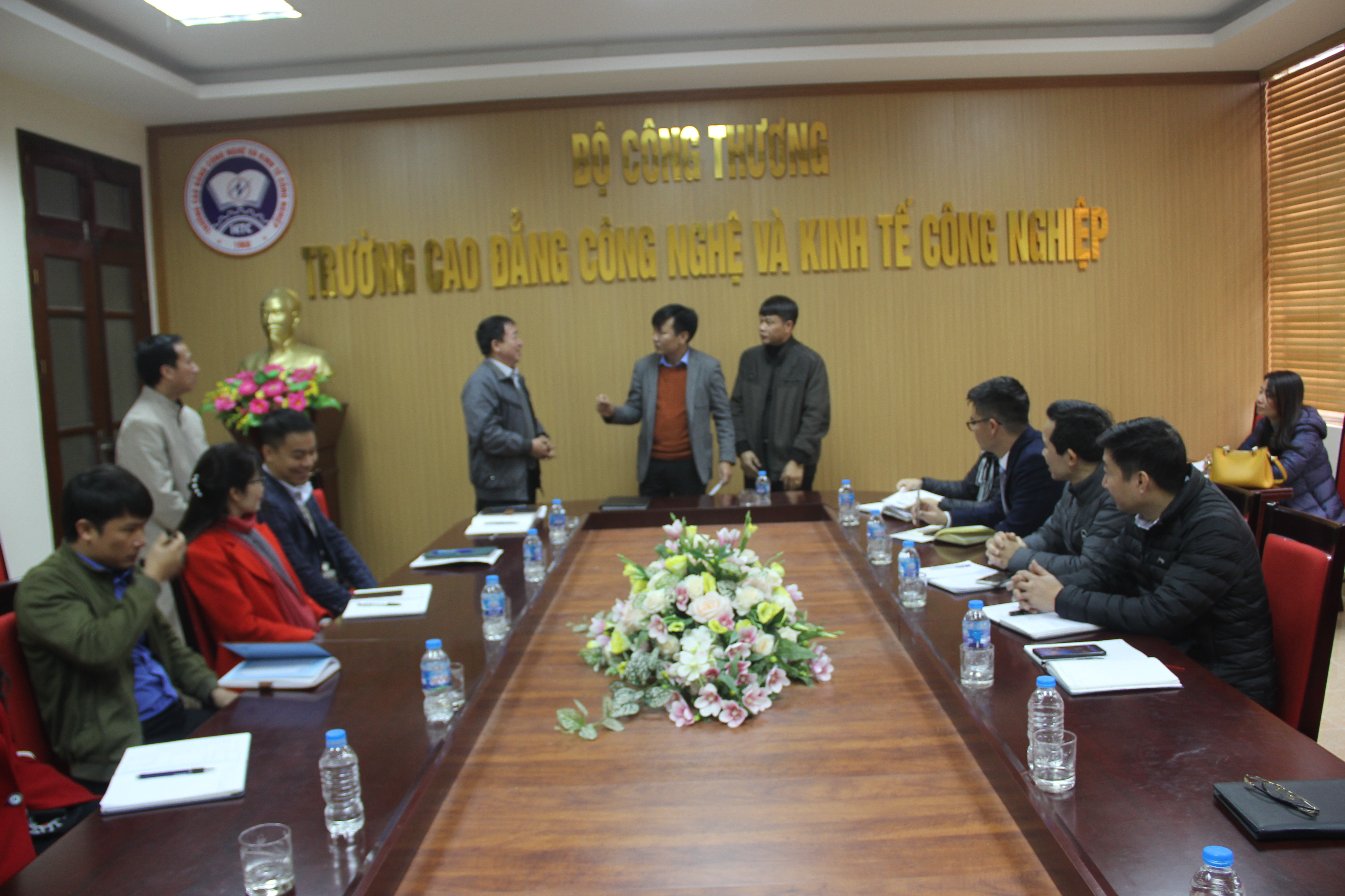 Trường IETC tổ chức buổi gặp mặt thân mật Cựu quân nhân nhân ngày 22/12/2020