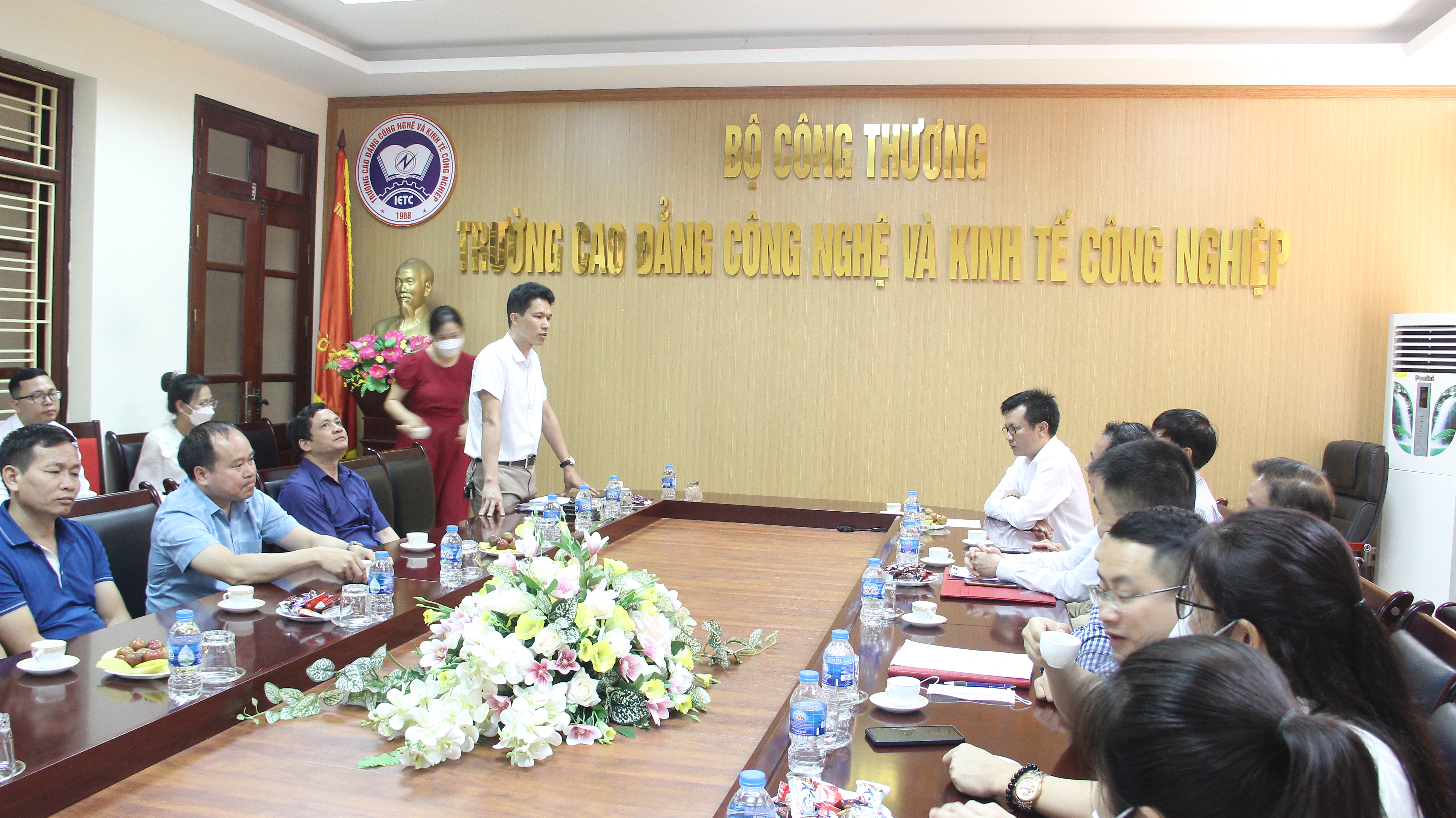 TRƯỜNG IETC TỔ CHỨC HỘI NGHỊ PHỐI HỢP LIÊN KẾT CÔNG TÁC ĐÀO TẠO NĂM 2022