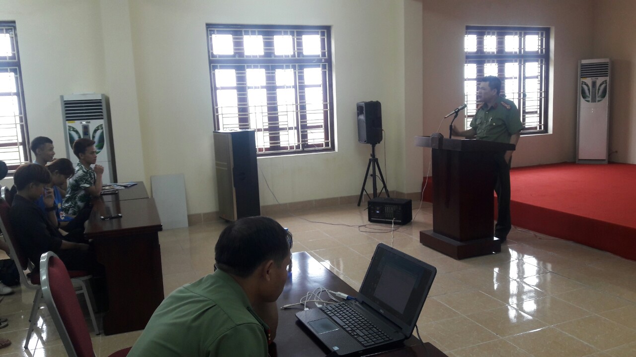 Trường IETC tổ chức Hội nghị Tuyên tuyền pháp luật về phòng chống tội phạm và tệ nạn xã hội 